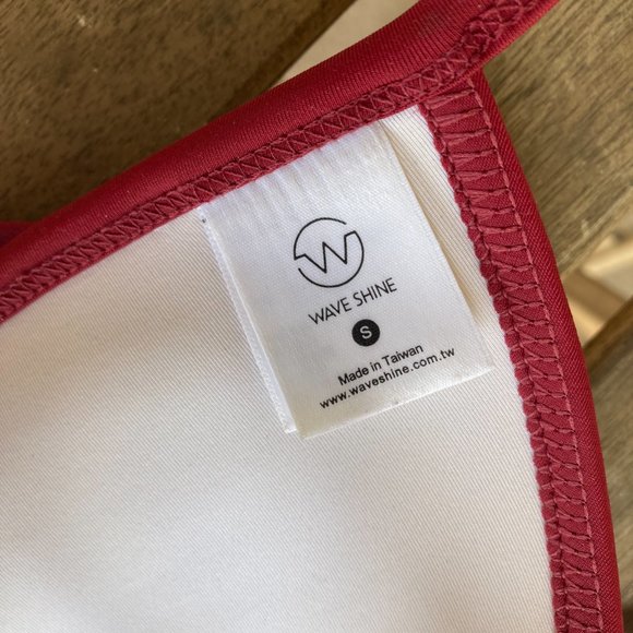 Cute red bikini top (size S) - Picture 3 of 3